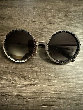 Round Black & Silver Sunglasses
